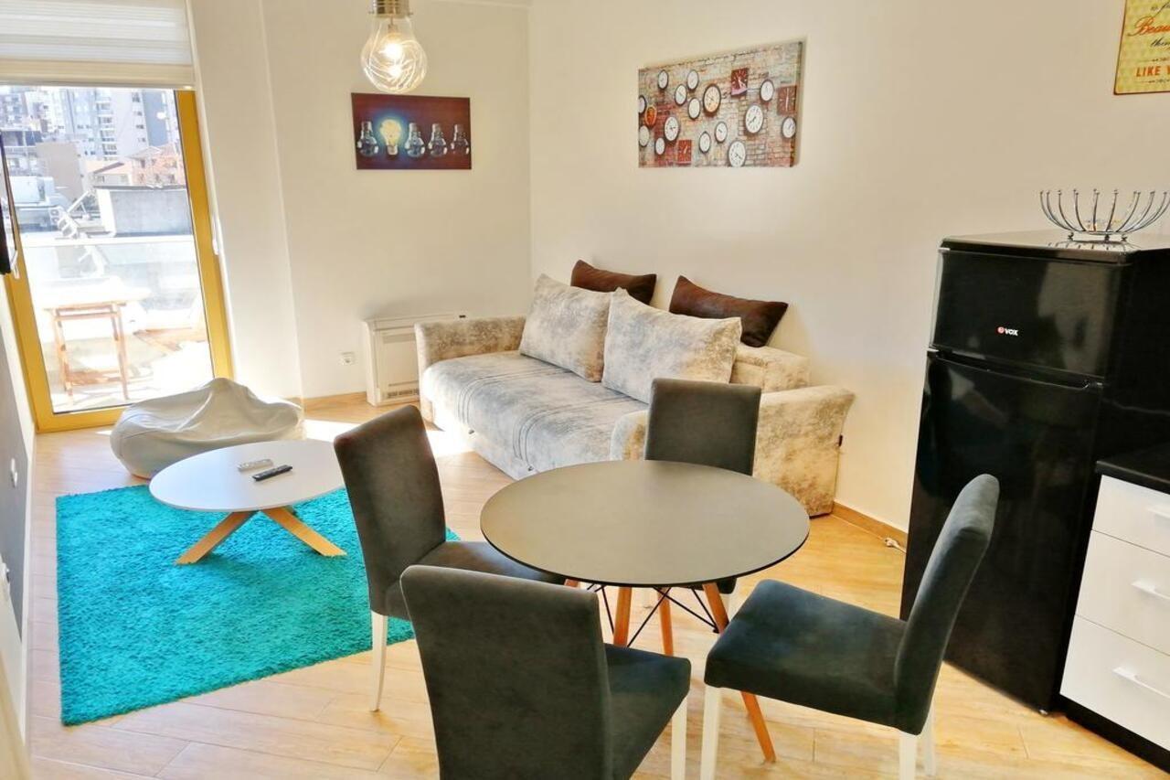בודווה Sea Breeze Lux Apartments מראה חיצוני תמונה