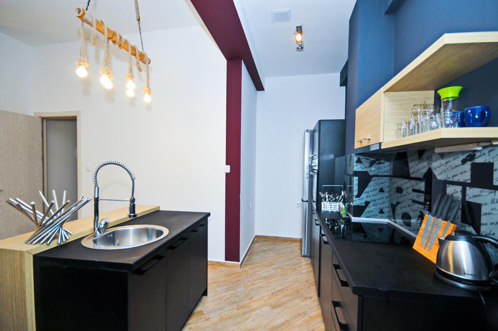 בודווה Sea Breeze Lux Apartments מראה חיצוני תמונה