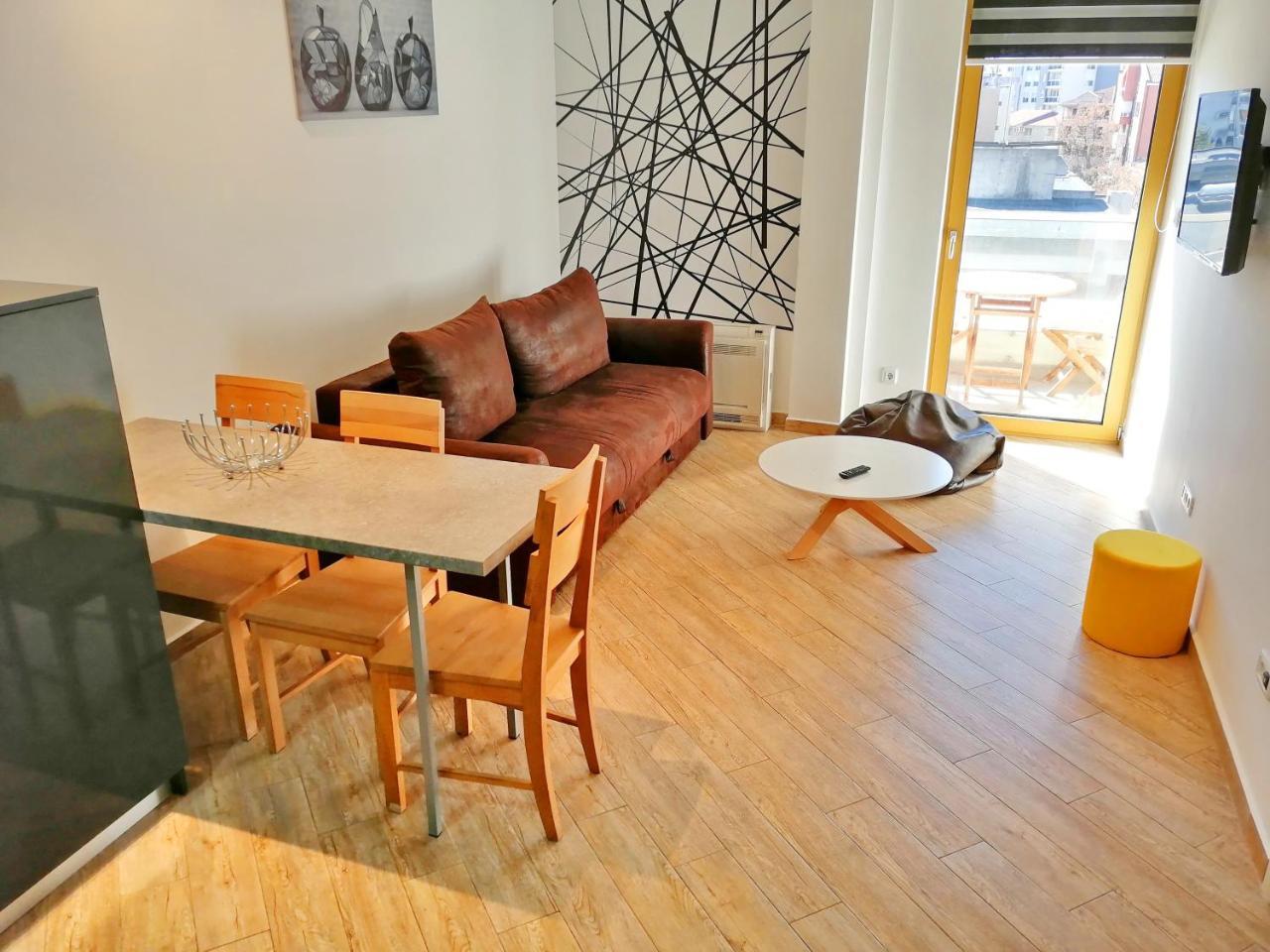 בודווה Sea Breeze Lux Apartments מראה חיצוני תמונה
