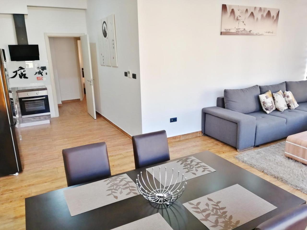 בודווה Sea Breeze Lux Apartments מראה חיצוני תמונה