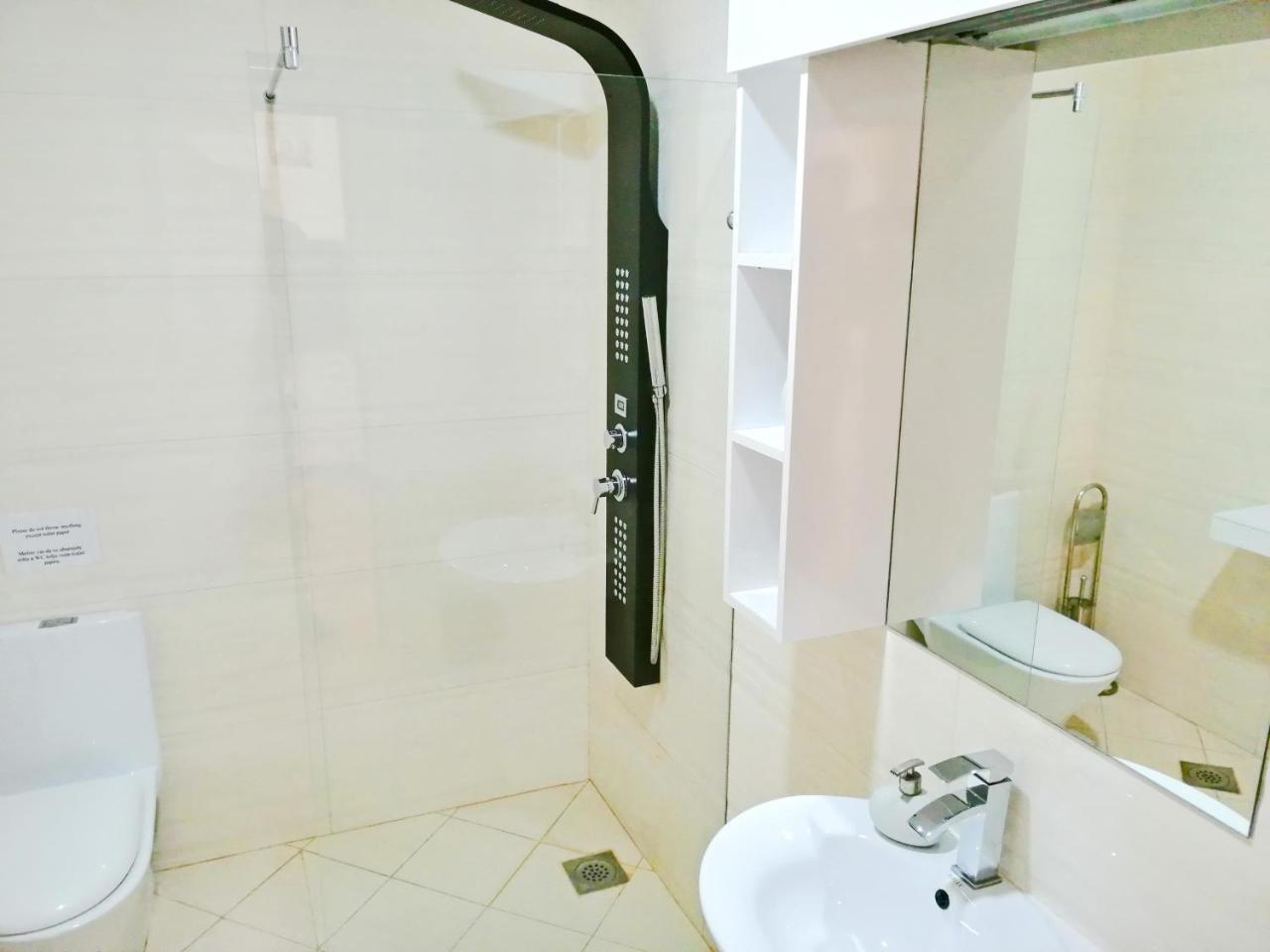 בודווה Sea Breeze Lux Apartments מראה חיצוני תמונה