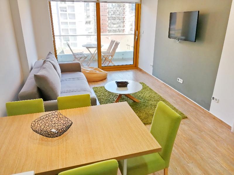 בודווה Sea Breeze Lux Apartments מראה חיצוני תמונה